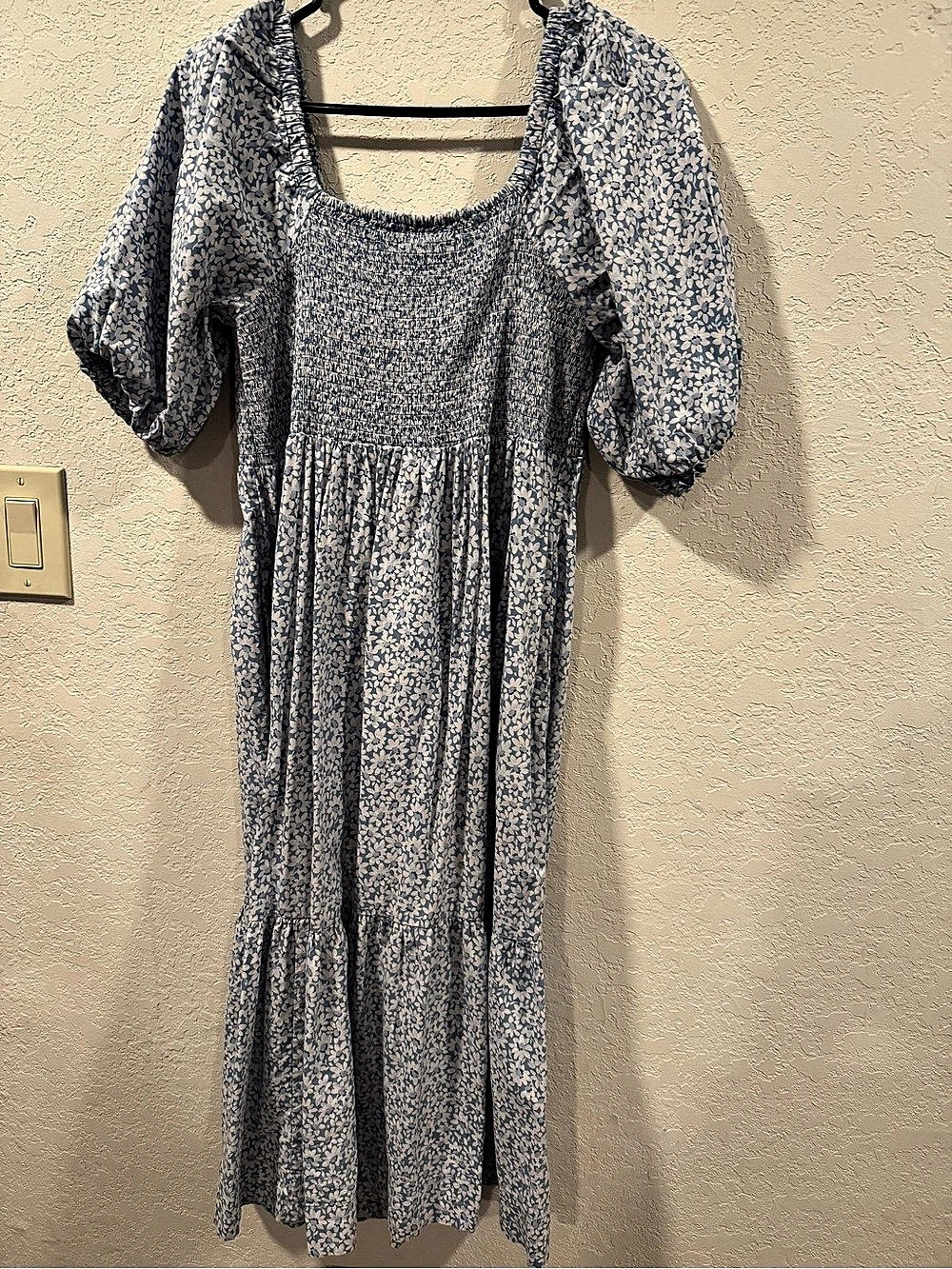 Madewell Floral Midi Dress in Blue & White Size Medium